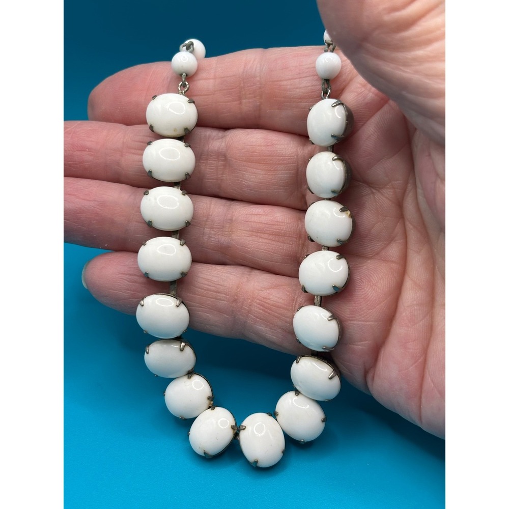 Vintage White Plastic Oval Beaded Necklace Extender Chain Charm READ - Picture 7 of 8
